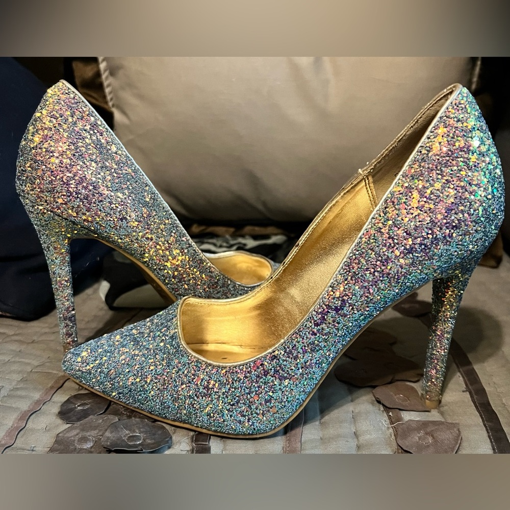 Size 8, 2 inch Sparkle multi colored heels. Excellent condition!!